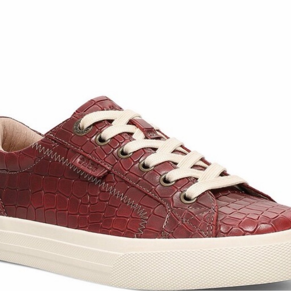 Taos Footwear Red Sneakers